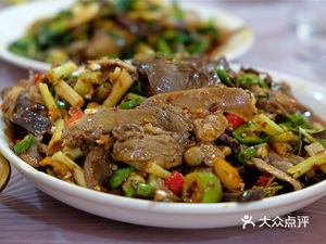 Home-style Sichuan Cuisine (Tashuiqiao North Street No.2 Yard Store)