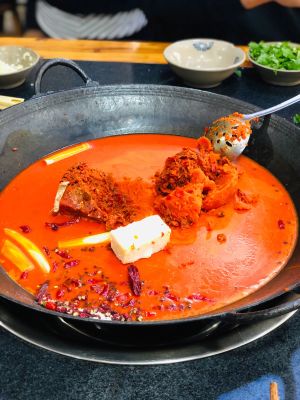 Xing Hong She Chongqing Old Hot Pot