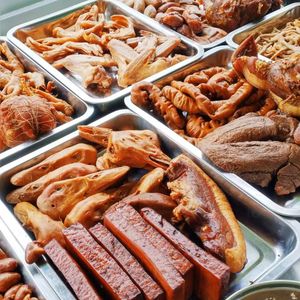 Yuan Erou Danjingshan Town Store