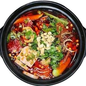 Authentic Clay Pot Dan Dan Noodles