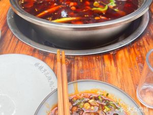 Yingshi Yuer Gong Roast Chicken