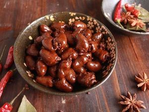 Chongqing Chicken Pot (Original Yu Vegetable Chicken from Old Chengdu) (Wugui Road Branch)