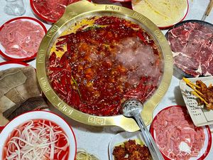 Hege Ya Chang Wang Old Hot Pot (Daguanli Store)