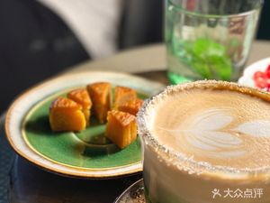 Zuer·s cafe Left Ear Home Coffee