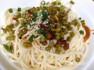 Old Chengdu Spicy Noodles (Fuqin Store)