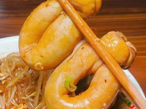 Zhu Biqiong Pig Intestine Noodles