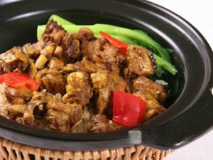 Ya'an Steamed Rice Bowl (Qiongla Branch)