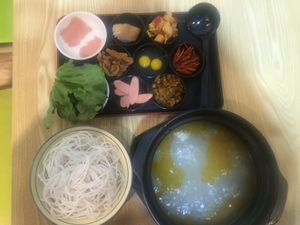 Yue's Homemade Chicken Noodles