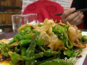 Old Chef's Sichuan Restaurant at No. 268, Yunxing Road, Xindu District, Banzhuyuan Branch