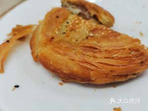 Zhu Ji Baijia Intestine Noodles (Yulin Store)