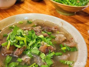 Wanwan Qiujiao Beef Noodle Soup