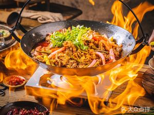 Chongqing Zhihuo泡椒鸡杂·Old Lady Pig Trotter (Yulin Branch)