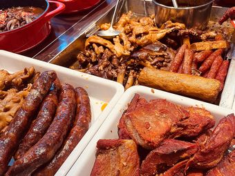 Qingyuan Pig Trotter Rice (Global Mall Store)