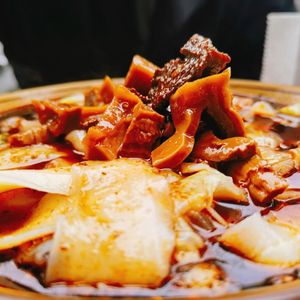 Old-School Handmade Knife-Stripped Noodles