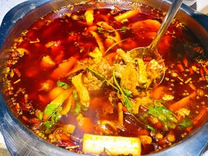 Tuyao Ge Fresh Fish House (Cujin Community Store)