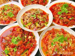 San Lao Biao Salt-Flavored Cuisine · Crawfish · Mushroom Soup