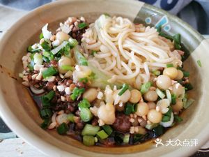 Elder Brother Spicy Bean Noodles (Xuefu Garden Branch)