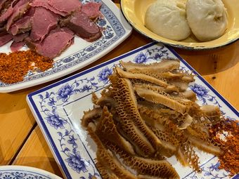 Xiao Fan's Braised Pork Shop