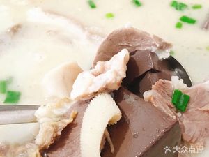 Jieji Lamb Soup (Dagujing Street Fruit Market Interior)