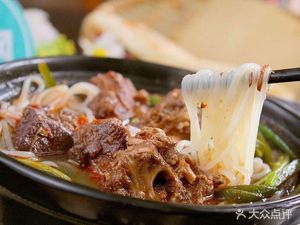 Aunt Li's Intestine Noodles (Wulidun Zhongjie Branch)