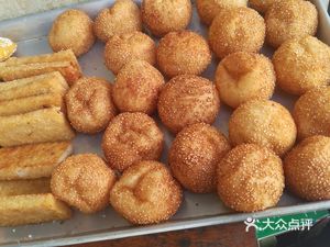 Weichen Bao Dian (Luoguo Lane Store)