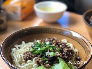 Yuanyuan Noodle House (Beida Tongjie Branch)