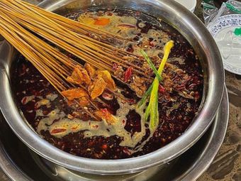 Rongcheng Xiaowei Spicy Skewers (Xiaojia Village Second Alley Branch)