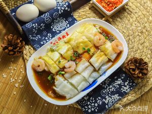 Cantonese Rice Noodle Rolls with Pork Trotters (Languang Jinhuahua Fashion City Store)