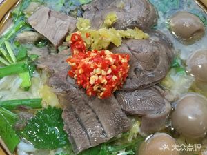 Huaxi Grandma's Beef and Lamb Rice Noodles