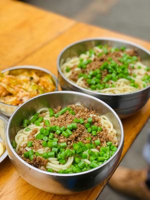 Left-Handed Private Noodles