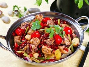 Eight Legs Dry Pot House (Dong San Street Branch)