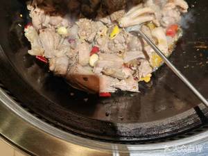 Xiangbaolao Iron Pot Stew