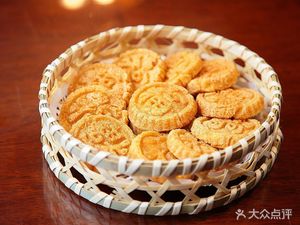 Jiu Jiu Fragrant Taro Chicken (Ganhezi Road Branch)