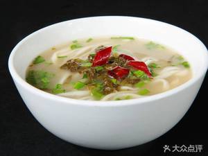 Traditional Tripe Noodles with Bone Soup and Pickled Cabbage Beef (Shuming Dongxiang Branch)