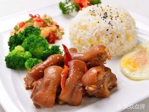 Longjiang Pig Trotter Rice (Qingyang Dongyi Road Branch)