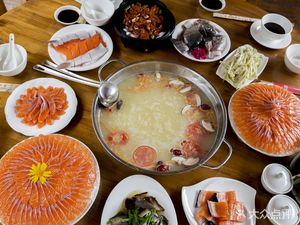 Four Leaf Salmon