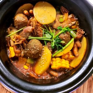 Zou's Chongqing Chicken Pot (Jiagongbo)