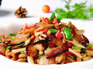 Qiao Dangjia Wooden Bucket Rice