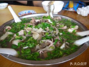Wanwan Qiao Jiao Beef Noodles (Haiejiaoshì Store)