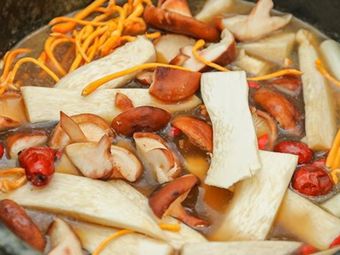 Hot Pot for Health and Nourishment