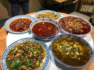 Huang's Culinary Hall Family Banquet