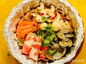 C-Wei Tin Foil Seafood Rice Noodles