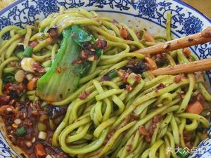Luo's Vegetables and Braised Pork Noodles