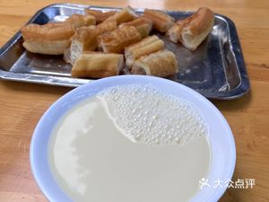 Home-style Stir-fry Mom's Pork Trotter and Foil-baked Fish (Bojin Cheng Store)