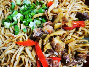 Yibin Ginger Duck Noodles (Qinglong Alley Store)