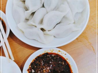 Northeast Style Dumplings (Jing'an Road)