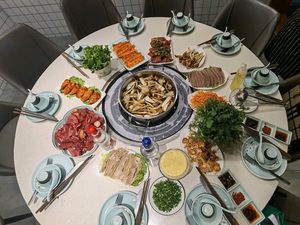 Niu Niu Dao Hot Pot and BBQ养生 Soup Pot (Music Square Store)