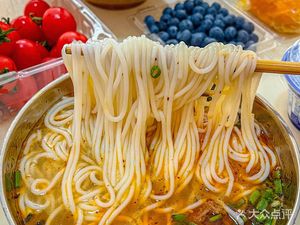 Guangzhou Steamed Rice Rolls & Shandong Crepes (Poly Champagn International Store)