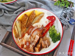Longjiang Pig Trotter Rice (Poly Champagne International Branch)
