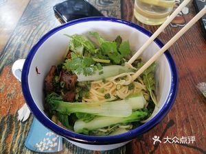 Zhou's Steamed Bowl Noodles